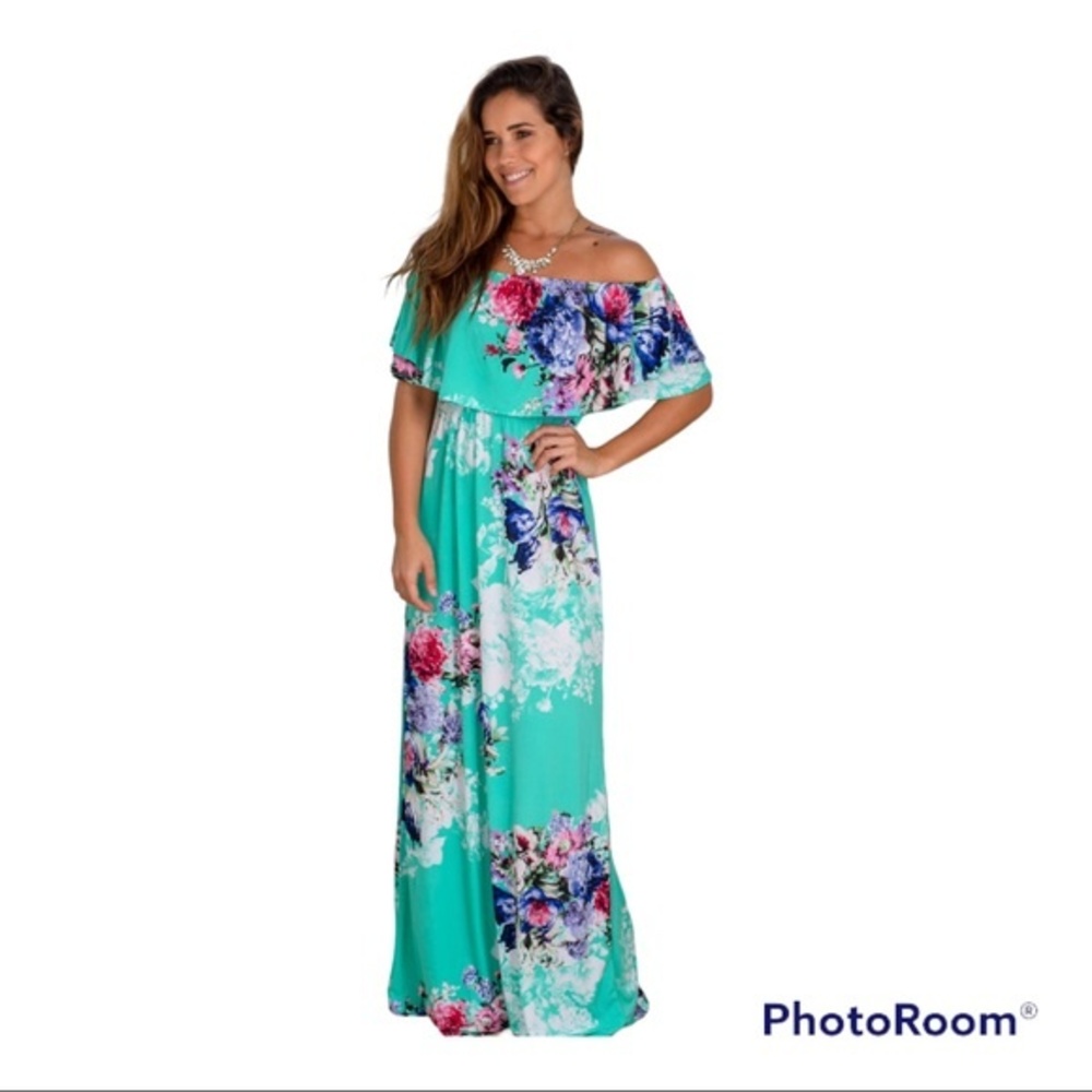 MINT FLORAL OFF SHOULDER MAXI DRESS Size Large